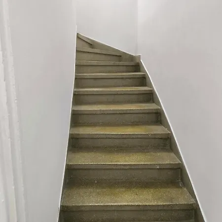 Apartament Pal 77 *